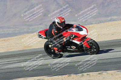 media/Dec-01-2025-Moto Forza (Mon) [[2daa91e15f]]/2-Intermediate Group/Session 4 Turn 9/